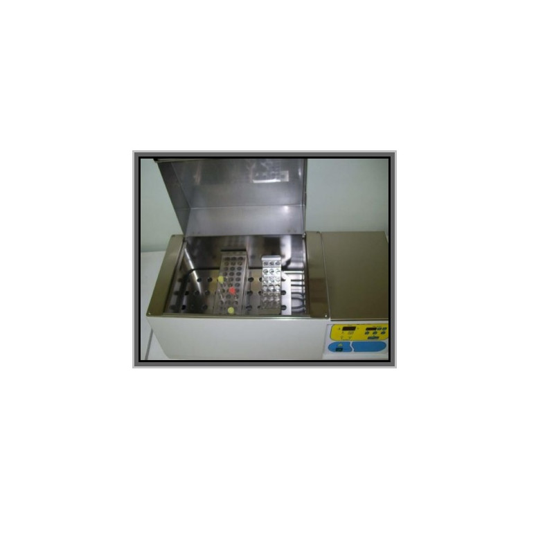 Portaprovette in acciaio inox con 24 fori diam.mm. 13 (ne può contenere 5).Per Bagnomaria mod. 740 Portaprovette in acciaio inox con 24 fori diam.mm. 13 (ne può contenere 5).Per Bagnomaria mod. 740