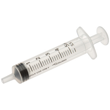 Siringhe Terumo cono luer centrale senza ago - 5 ml - conf.100 pz.