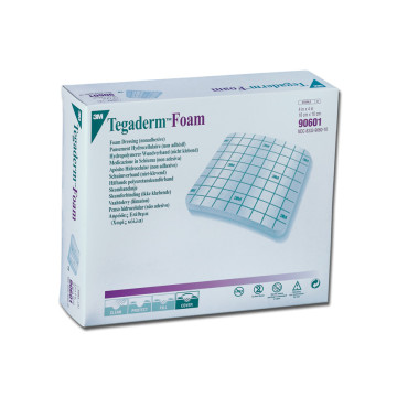 MEDICAZIONE 3M: TEGADERM FOAM NON ADESIVO 10cm x 10 cm. CF. DA 10 PZ.