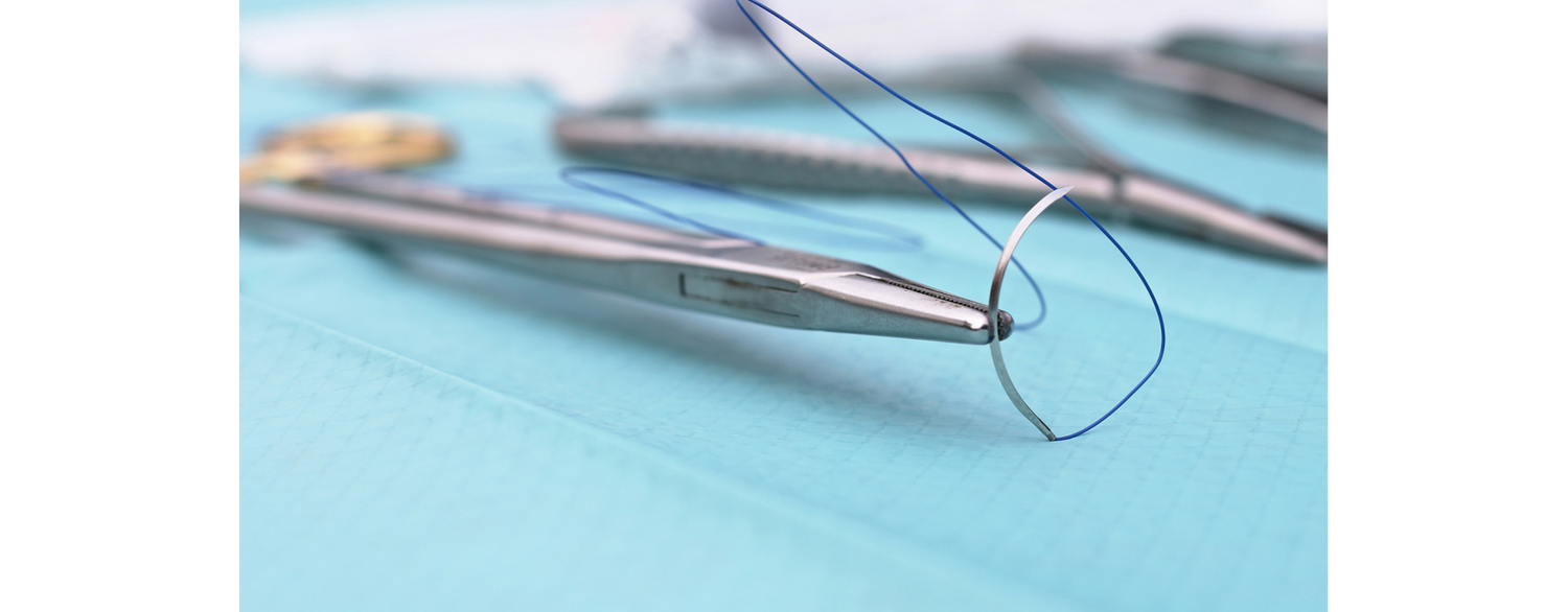 Sutura Intradermica: Tipi di Punti e Differenze tra Riassorbibili e da Rimuovere