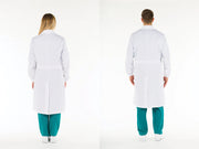 Unisex gown with snap buttons