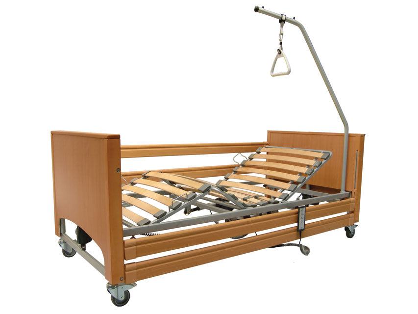 Letto specialistico a 3 snodi, quattro sezioni per degenza