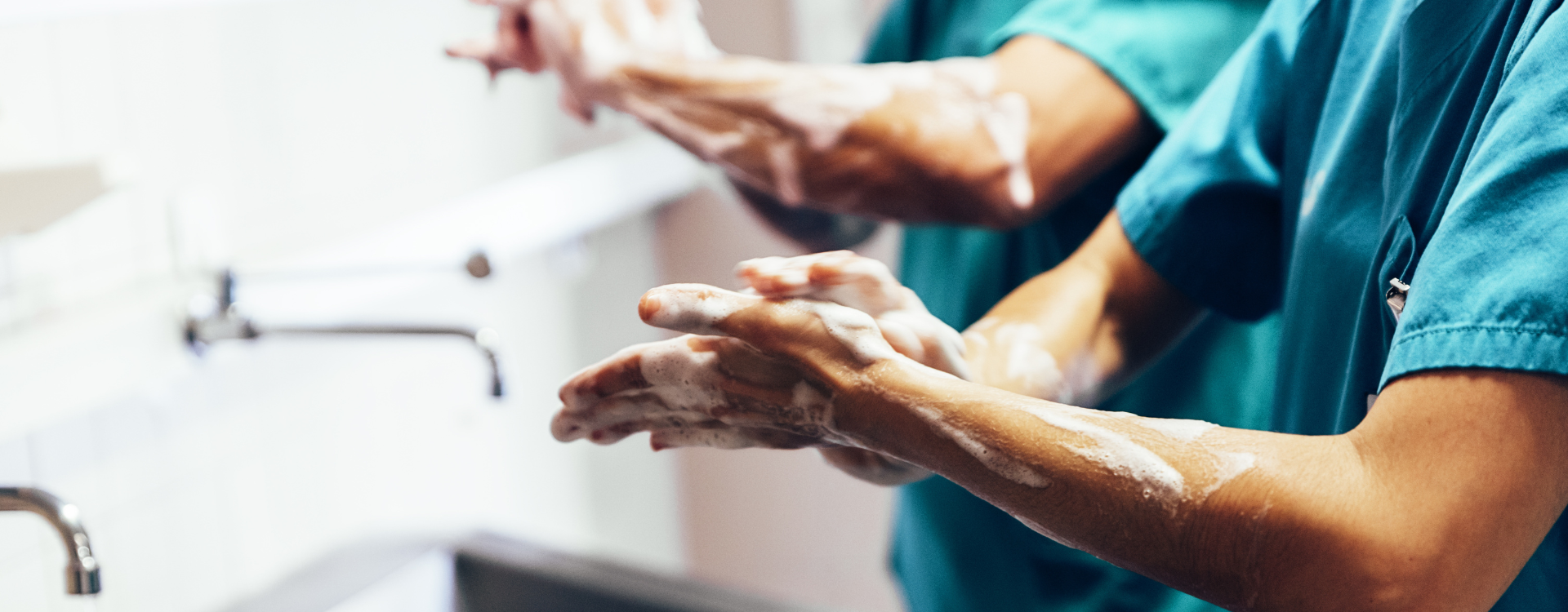 disinfettanti mani ospedalieri